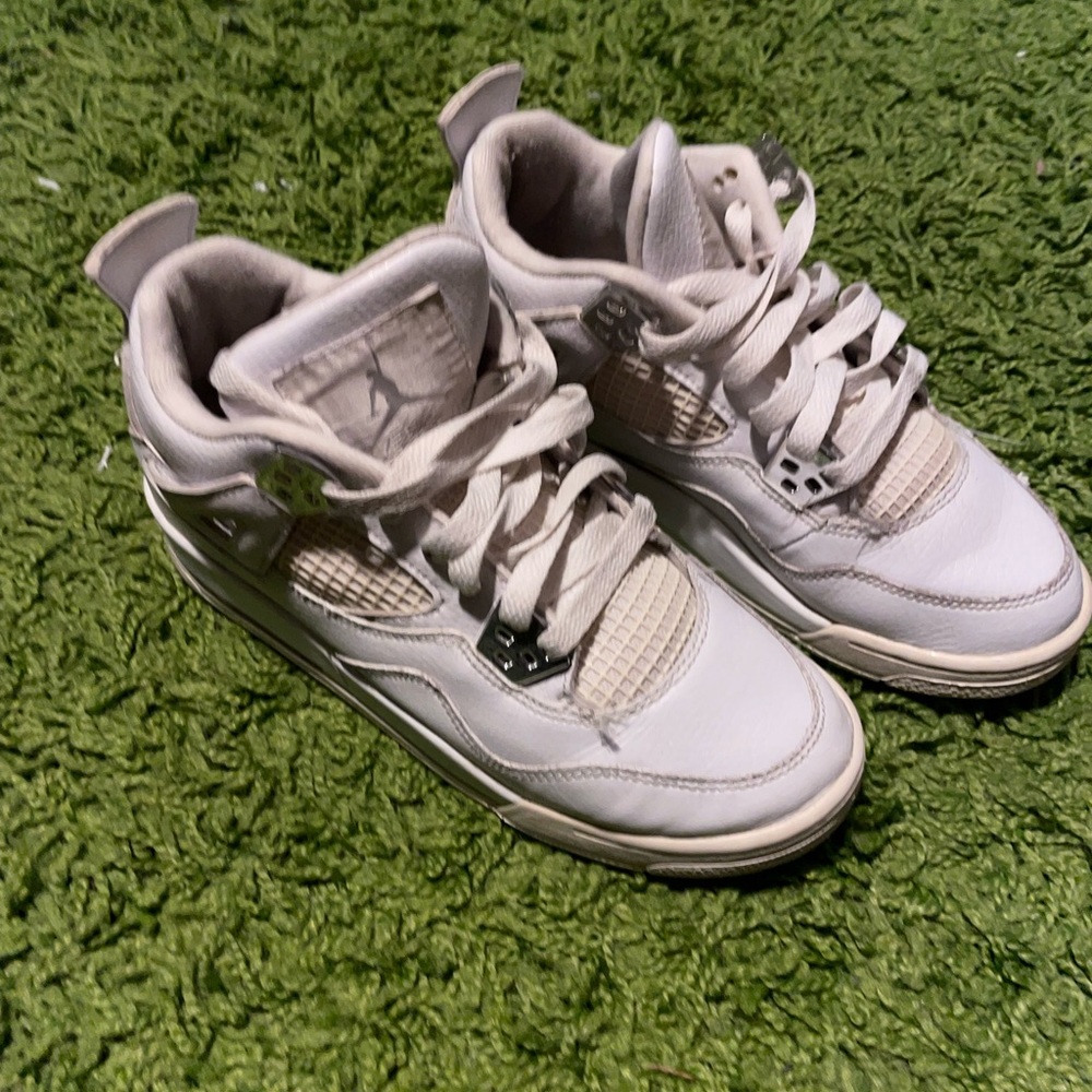 Jordan 4 Retro 4